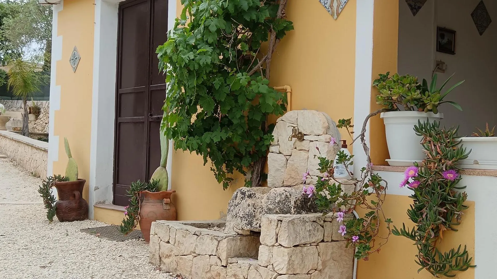 Villa Leonardo Casa Vacanze Canicattini Bagni
