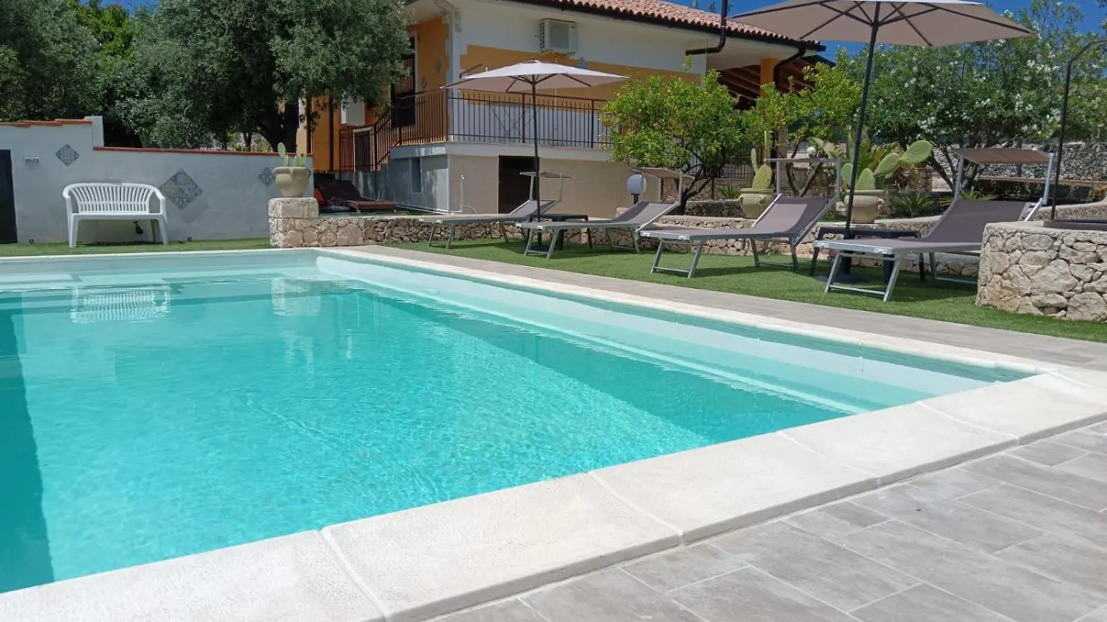 Villa Leonardo Casa Vacanze Canicattini Bagni