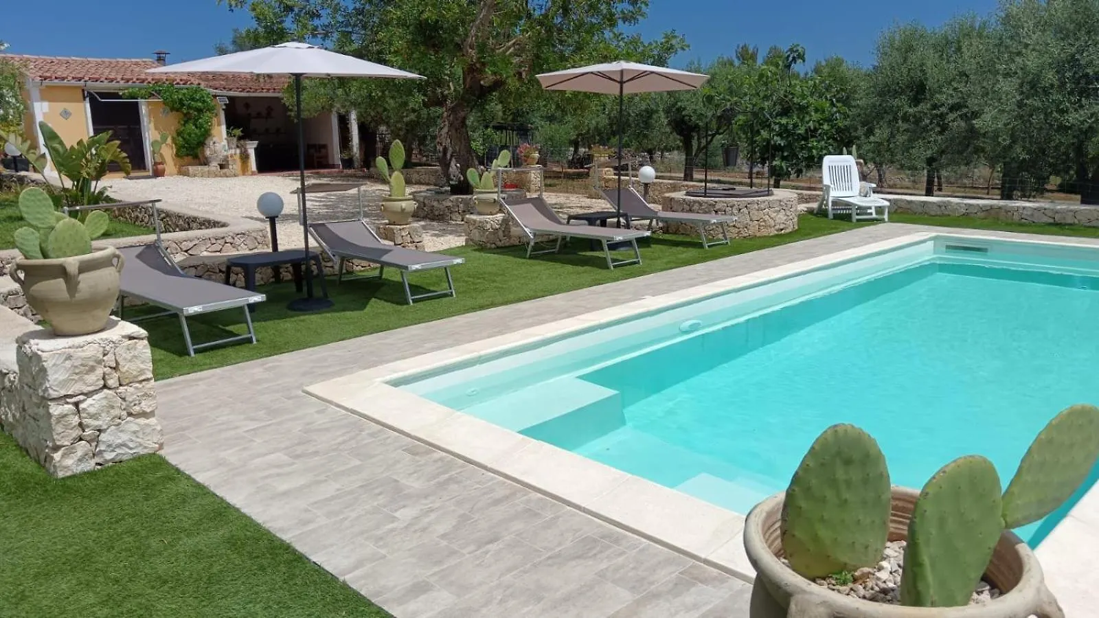 Villa Leonardo Casa Vacanze Canicattini Bagni